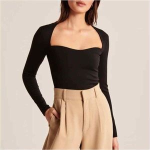 Abercrombie & Fitch Sweetheart Neckline Long Sleeve Crop Top Black